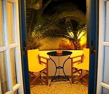Spyros Santorini 公寓