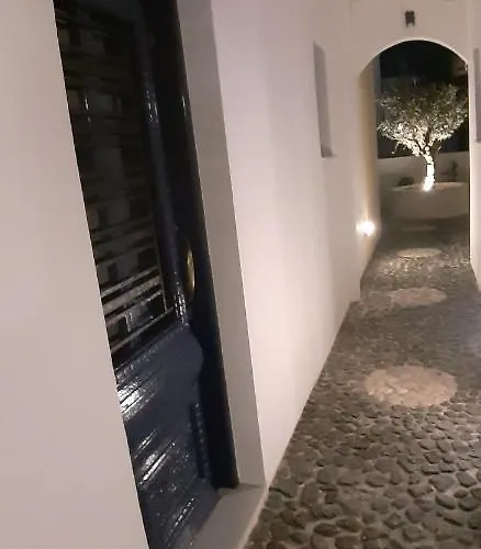 Spyros Santorini بيريسا