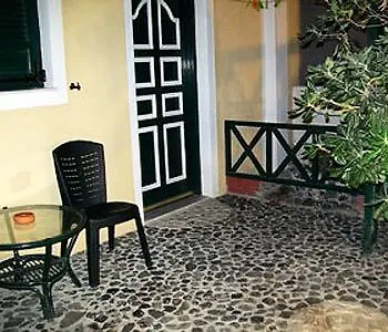 Spyros Santorini פריסה